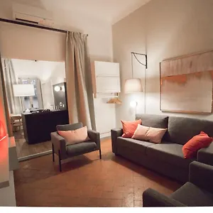 https://yome-appartamento-con-una-camera-da-letto-acqua.it-tuscanyhotel.com