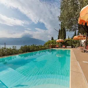 Wonderful View With Pool With Breakfast Gardasee , Torri Del Benaco Włochy
